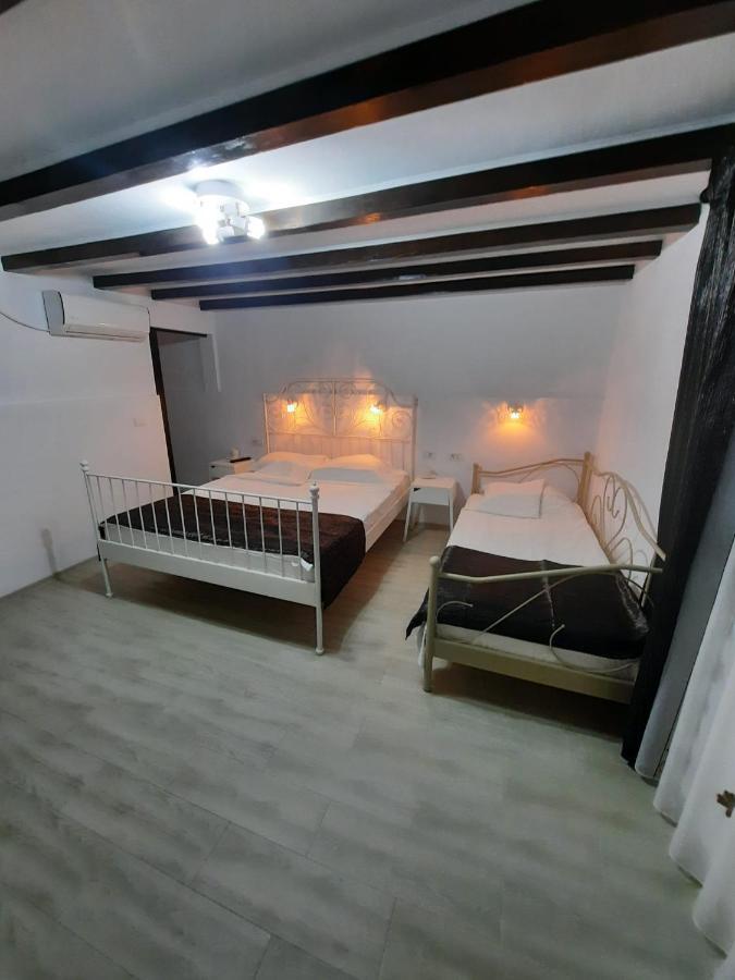 Отель Casa Marstef Эфорие-Суд Экстерьер фото